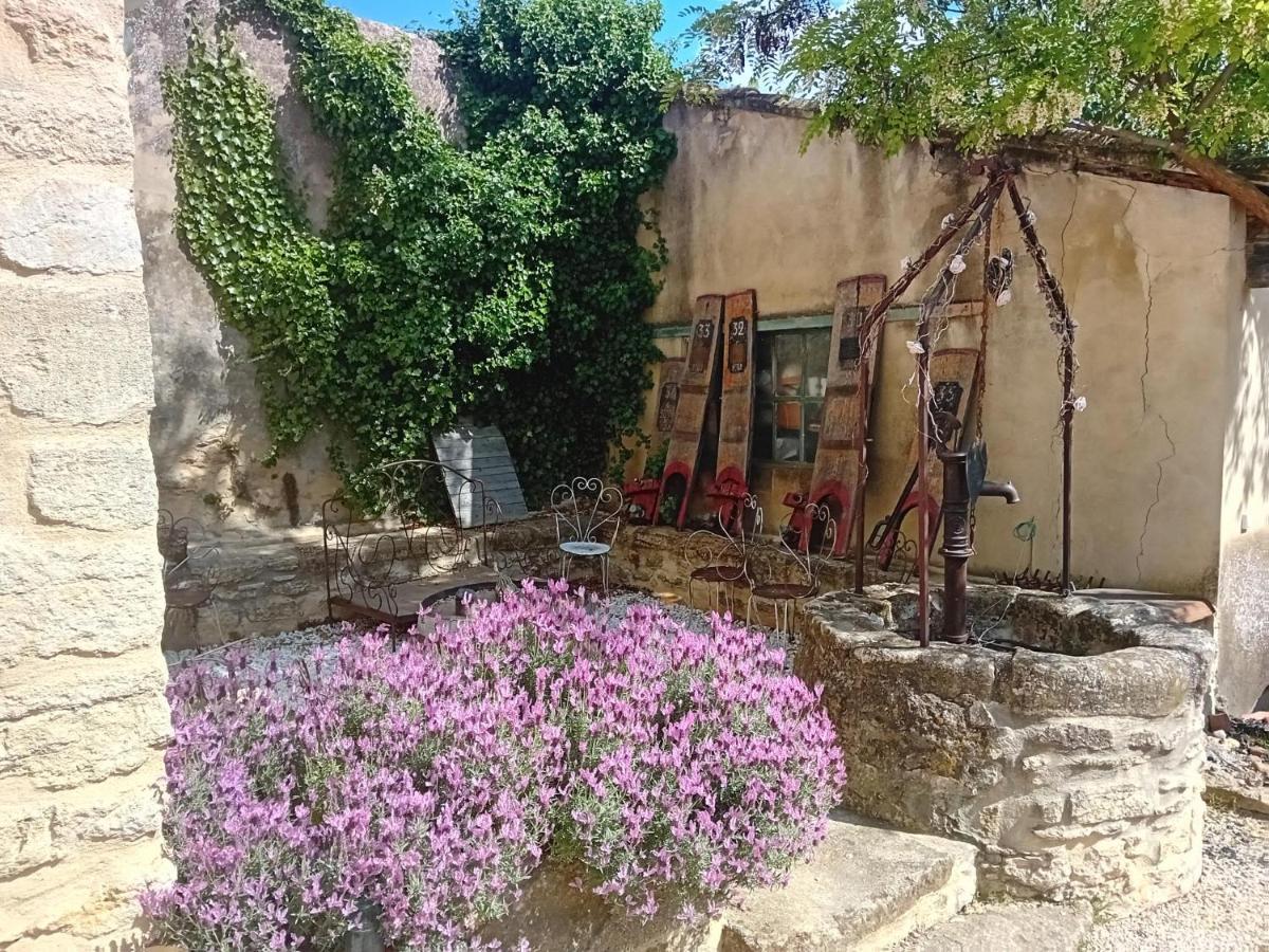 Ferme De L'Arnesque Villa Châteauneuf-du-Pape Eksteriør billede