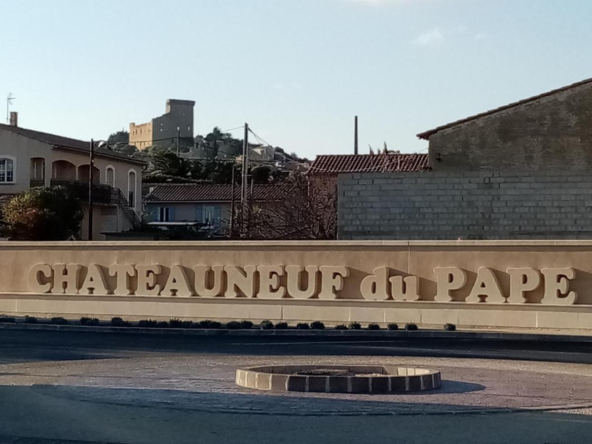 Ferme De L'Arnesque Villa Châteauneuf-du-Pape Eksteriør billede